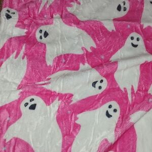 Small Pink and White Ghost Patterned Blanket